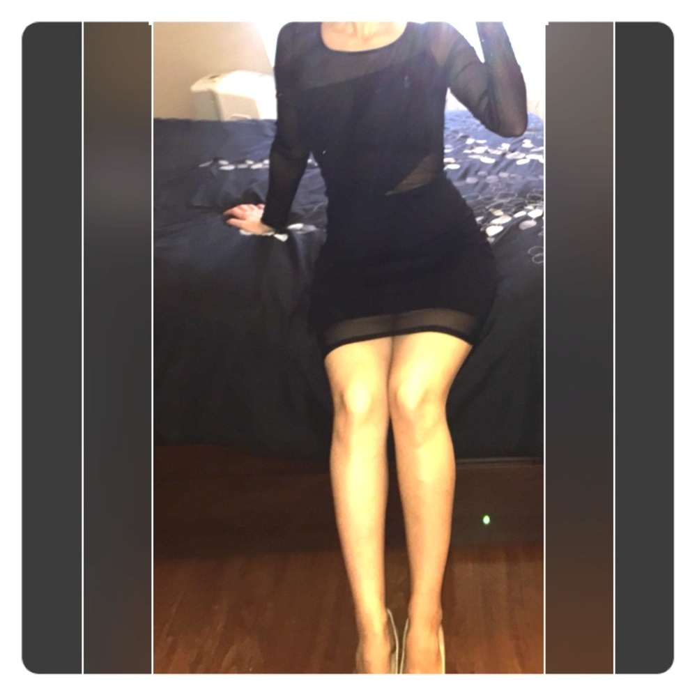 ~SOLD~ NWOT Guess black mesh bodycon dress, S